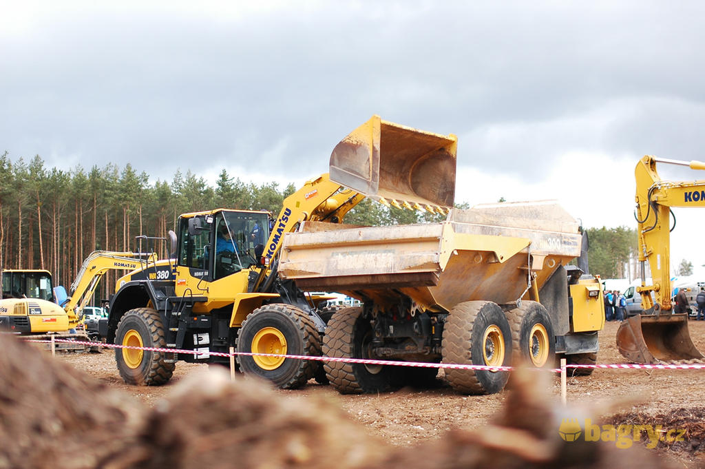 Komatsu WA380-7 žene hydraulika k rychlosti a obratnosti