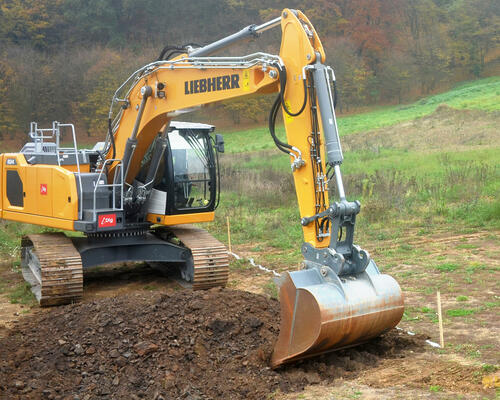 01. Pásové rypadlo Liebherr R924-8