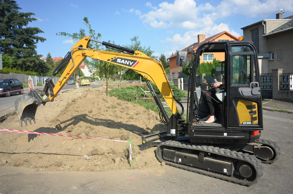 Sany SY35U: Recenze