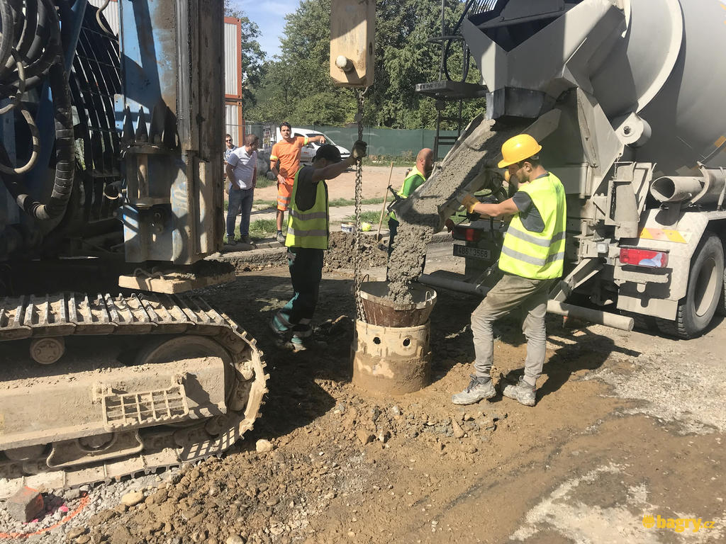 27. Betonování