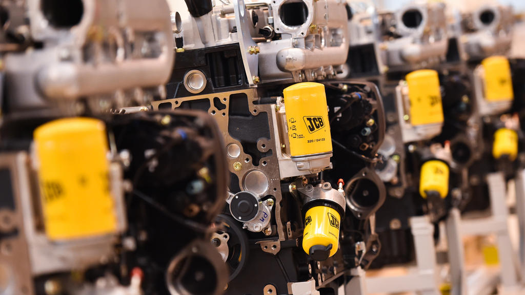 Elektrický pohon stavebních strojů nebude lepší než diesel. Ani v ekologii.