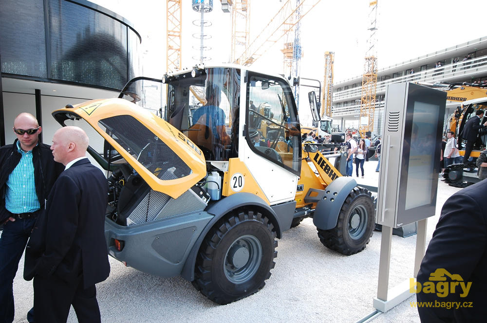 Kolový nakladač Liebherr L 506 Compact