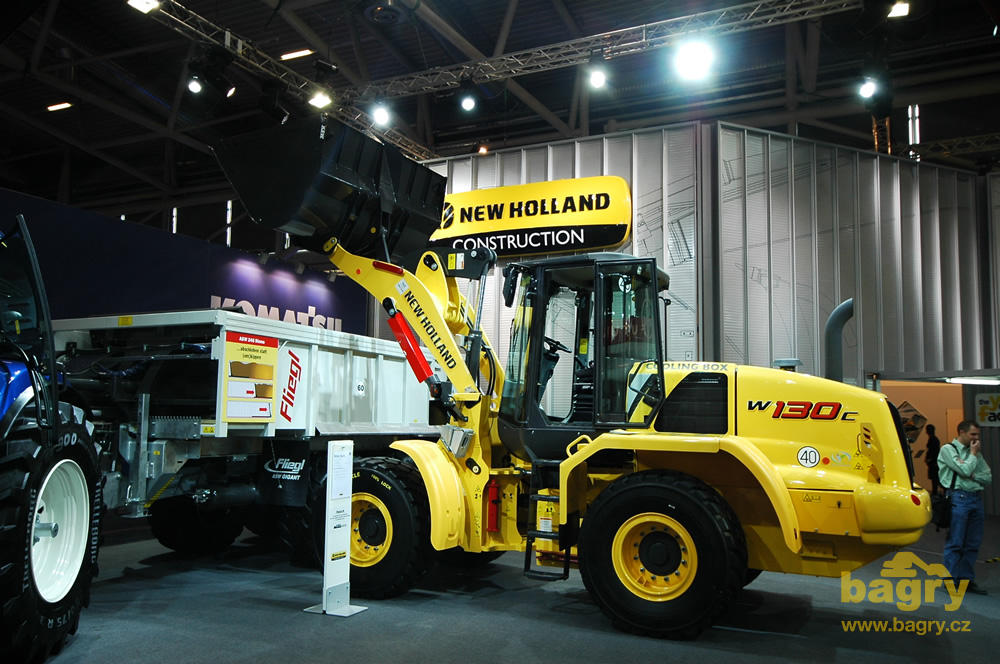 Kolový nakladač New Holland W130C
