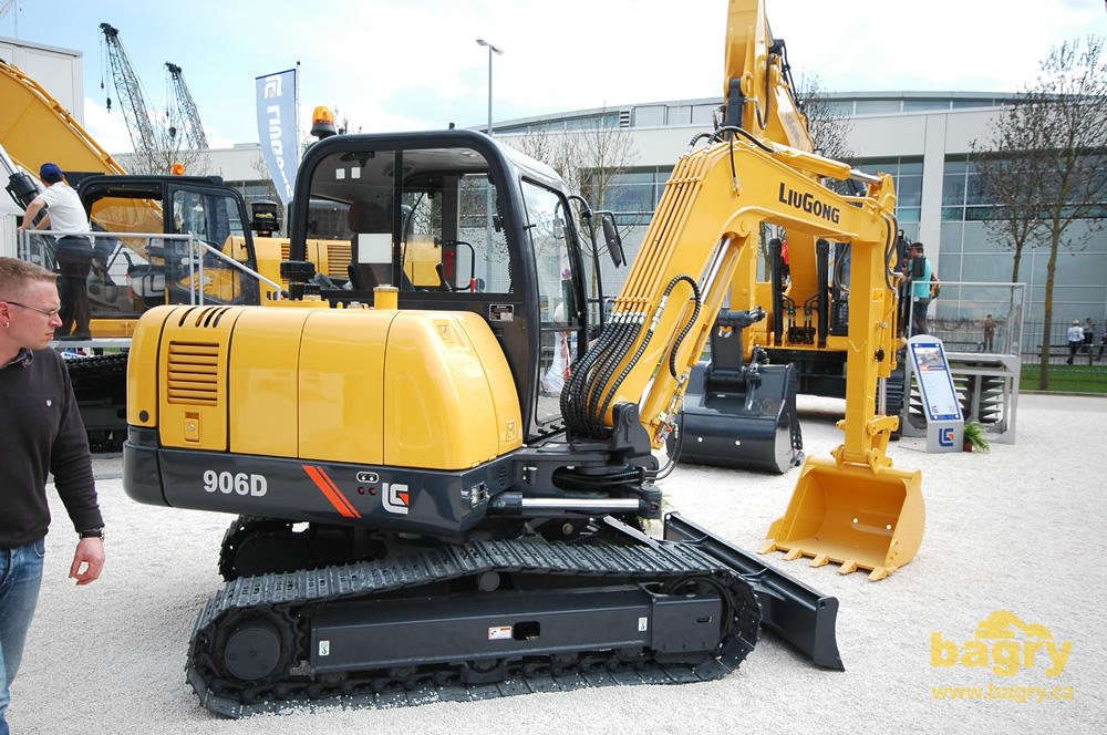 Pásové midirypadlo LiuGong 906D