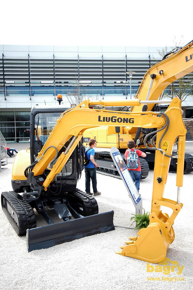 Pásové minirypadlo LiuGong 904D