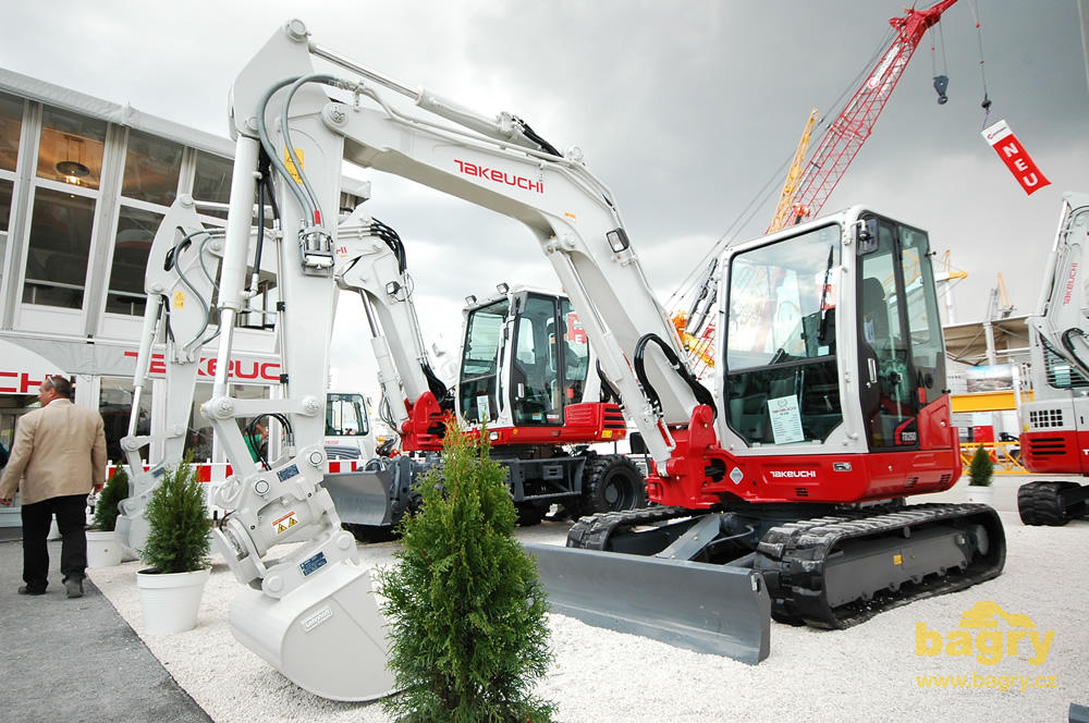 Pásové minirypadlo Takeuchi TB260
