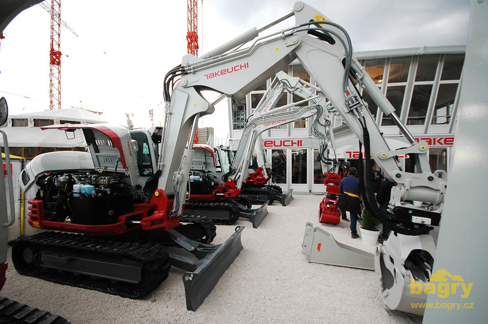 Pásové minirypadlo Takeuchi TB290