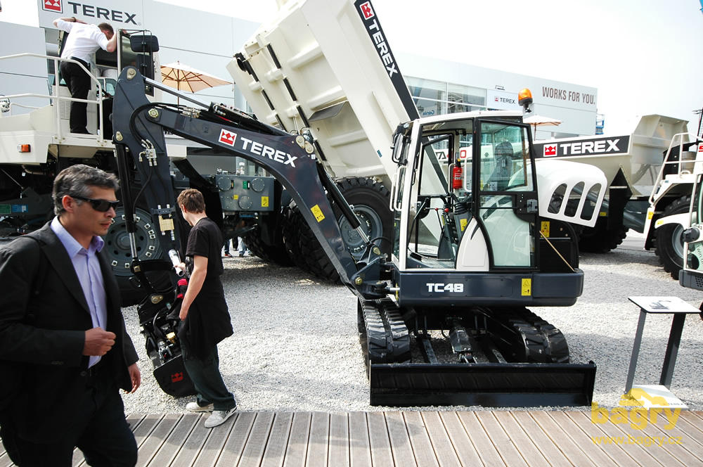 Pásové minirypadlo Terex TC48