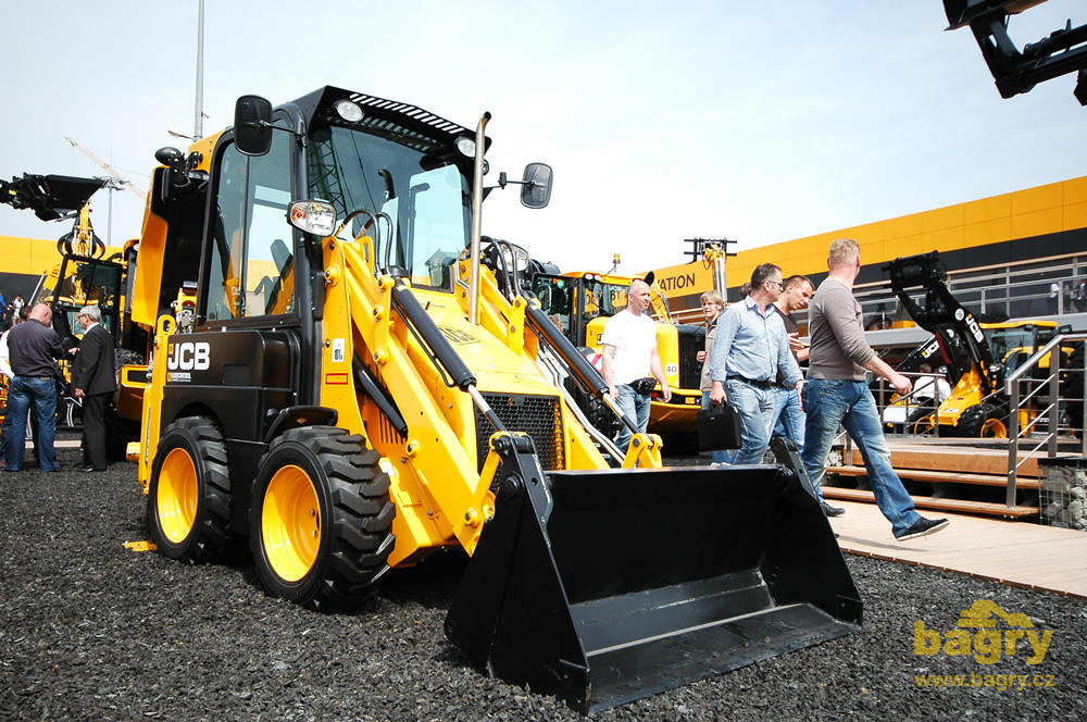 Rypadlonakladač JCB 1CX