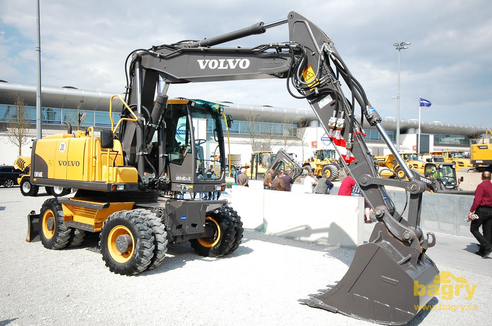 Kolové rypadlo Volvo EW 160C