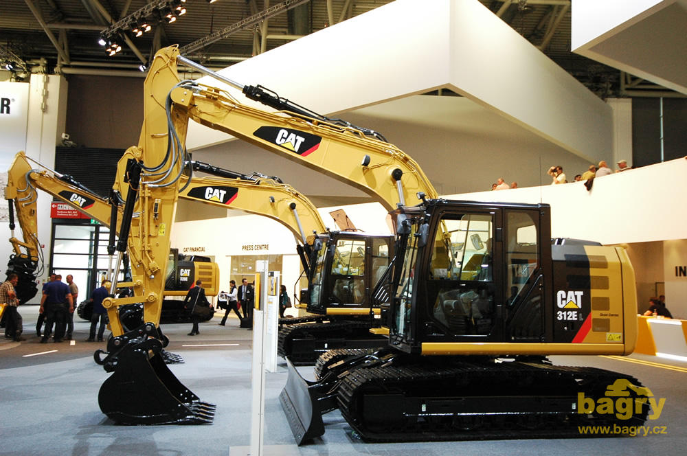 Pásové rypadlo Caterpillar 312E L