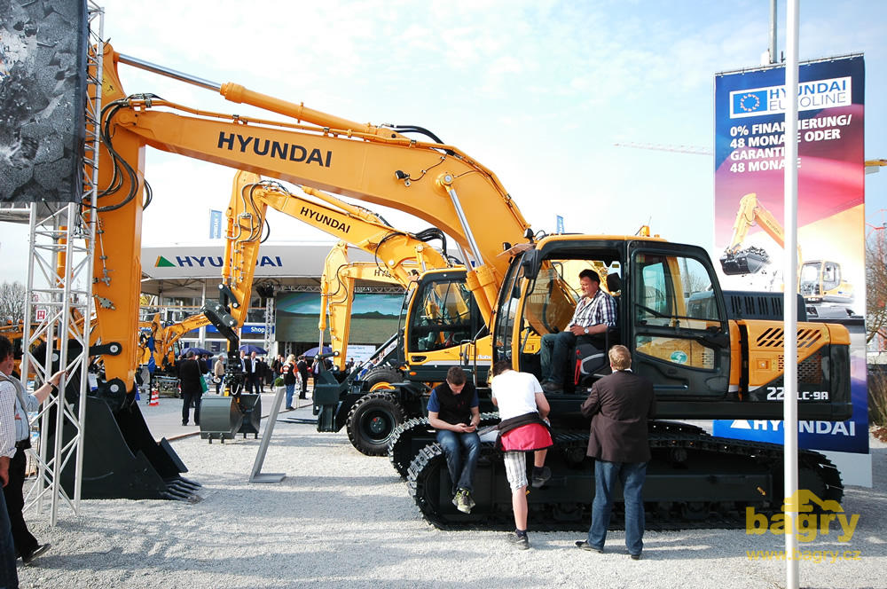 Pásové rypadlo Hyundai R220LC-9A