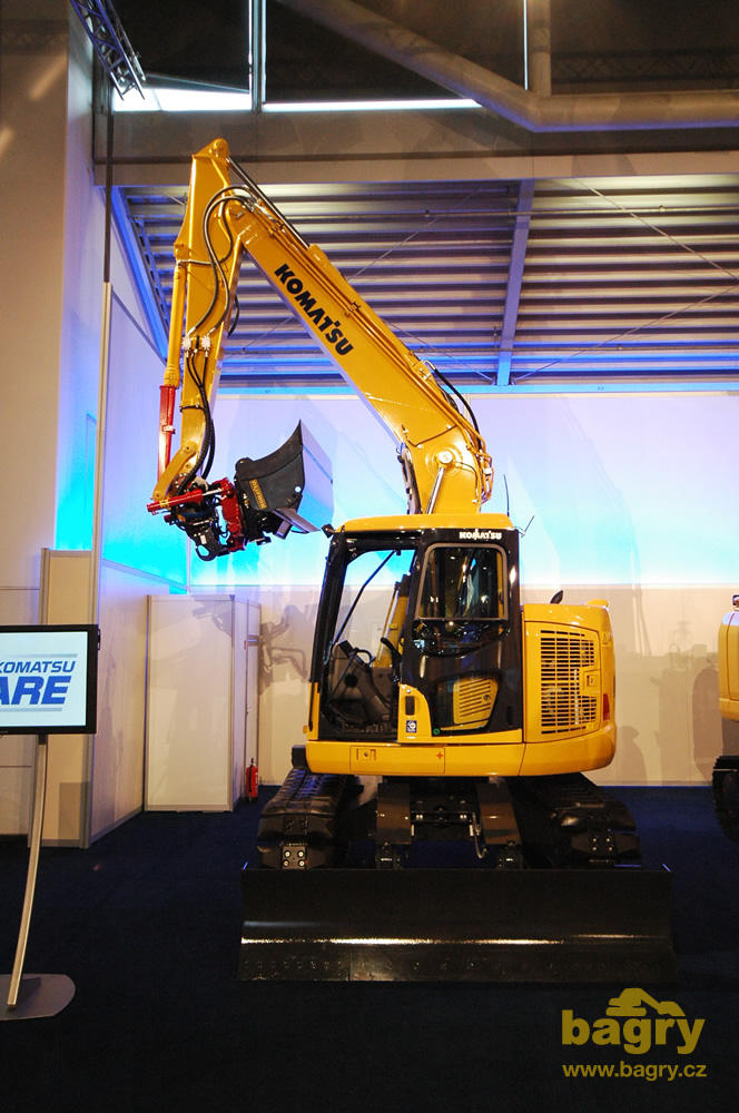 Pásové rypadlo Komatsu PC138US-10
