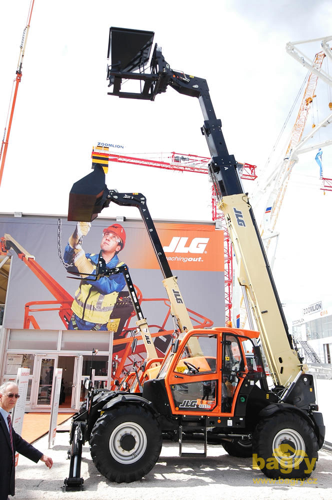 Teleskopický manipulátor JLG 4017PS
