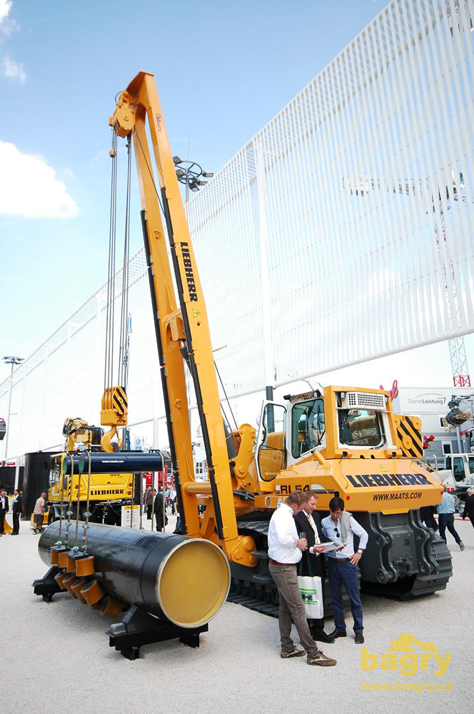 Truboukladač Liebherr RL 54