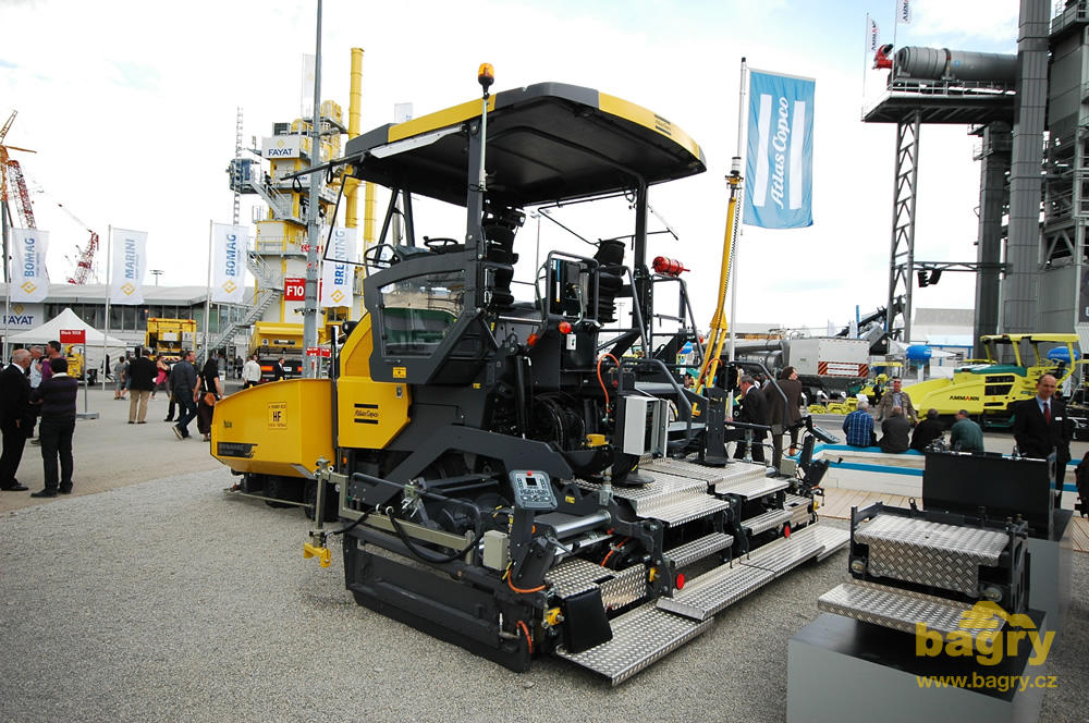 Kolový asfaltový finišer Atlas Copco Dynapac SD2500WS
