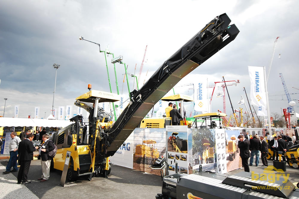 Silniční fréza Bomag BM 600-15