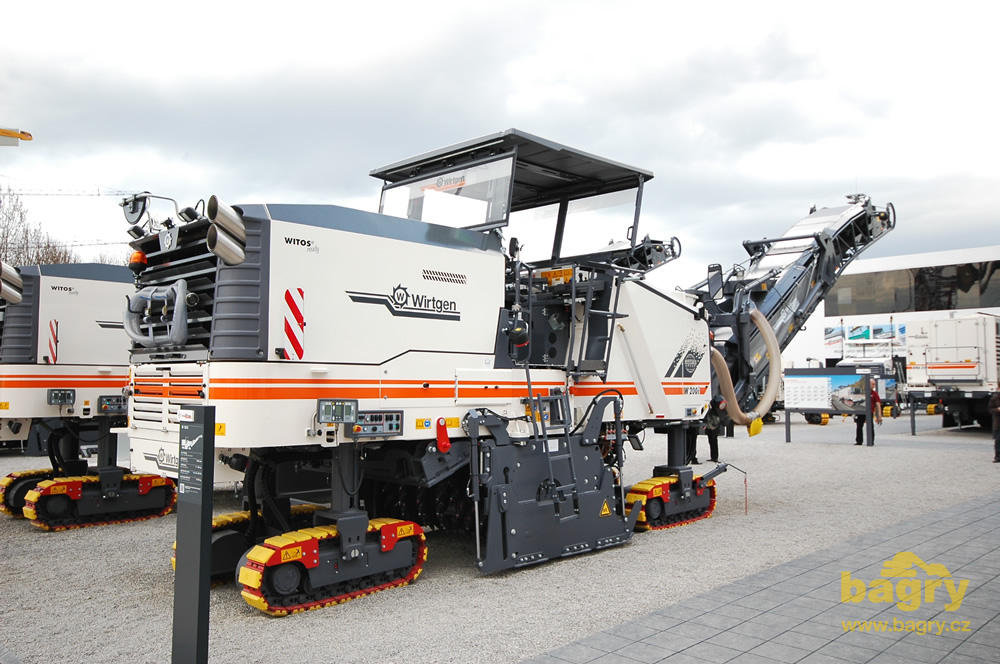 Silniční fréza Wirtgen W 200i