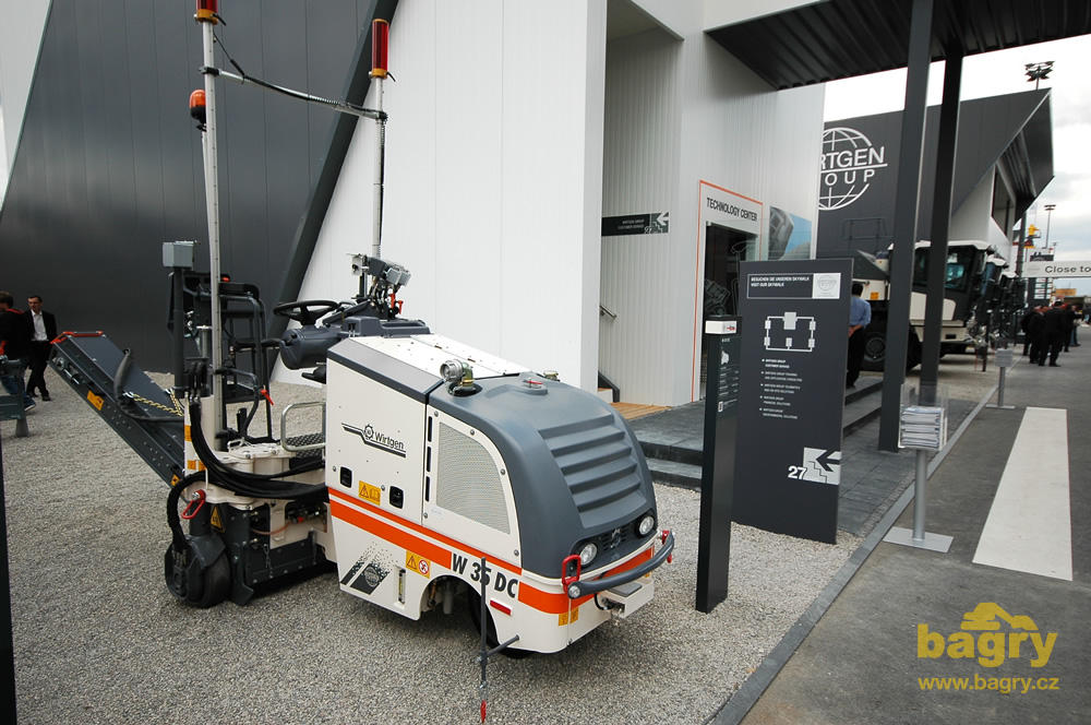 Silniční fréza Wirtgen W 35 DC