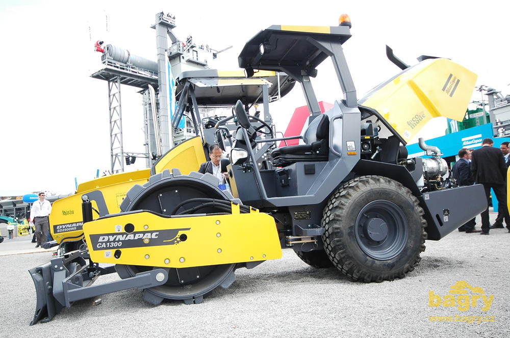 Tahačový válec Atlas Copco Dynapac CA1300