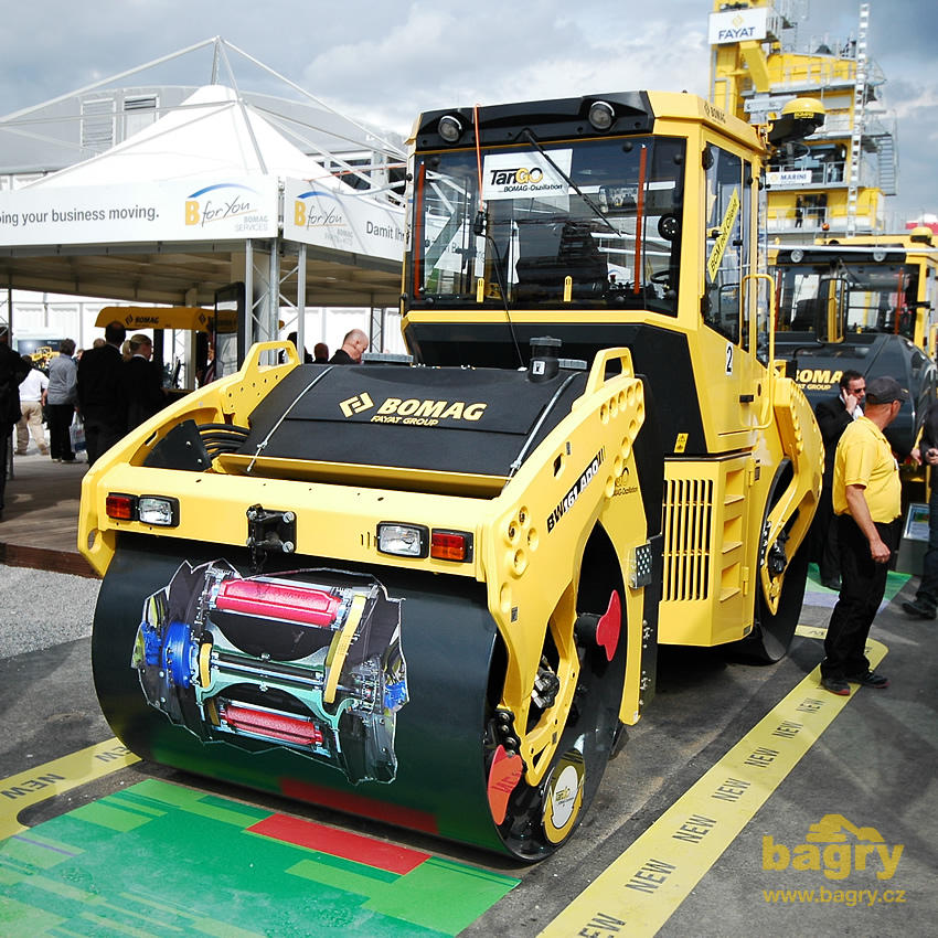 Tandemový válec Bomag BW 161 ADO-4