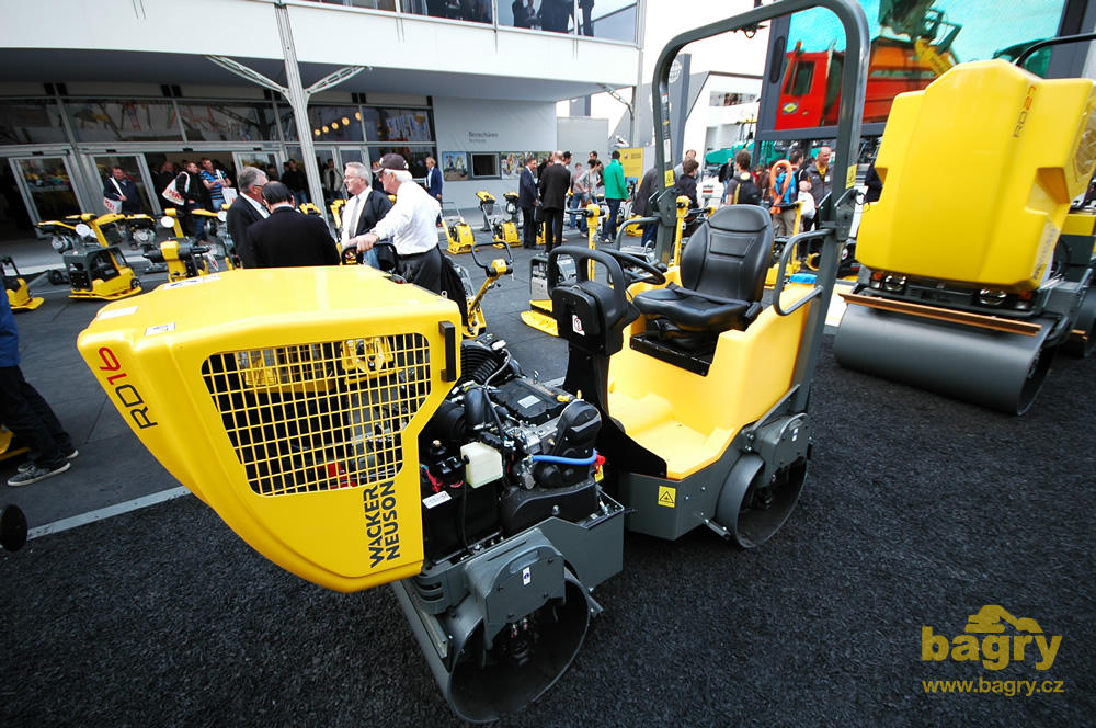 Tandemový válec Wacker Neuson RD16