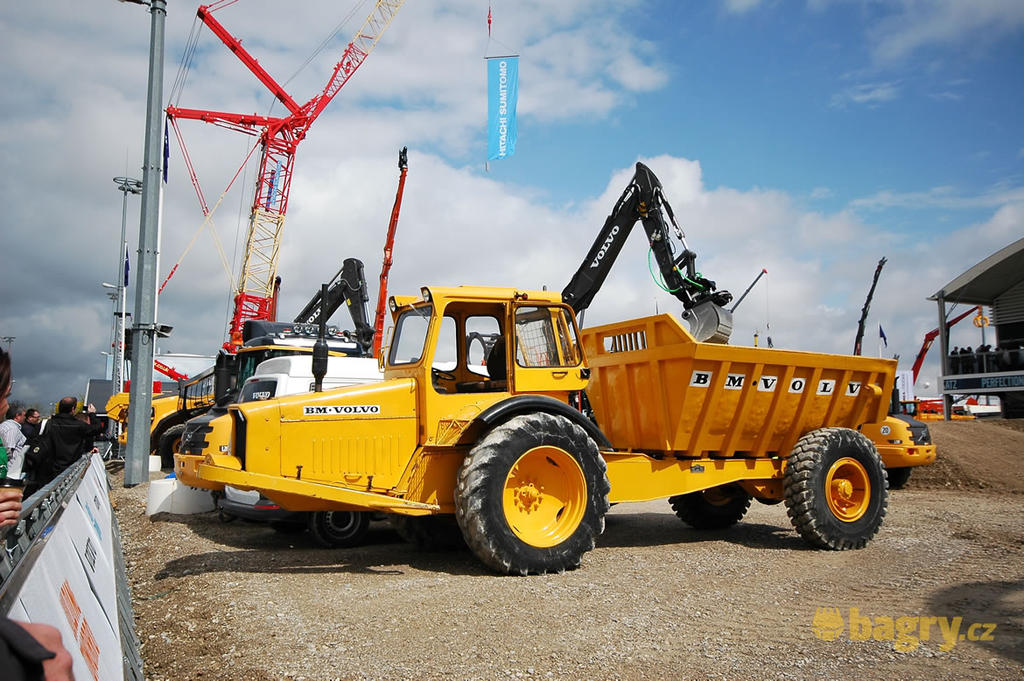 Kloubový dempr Volvo BM DR631