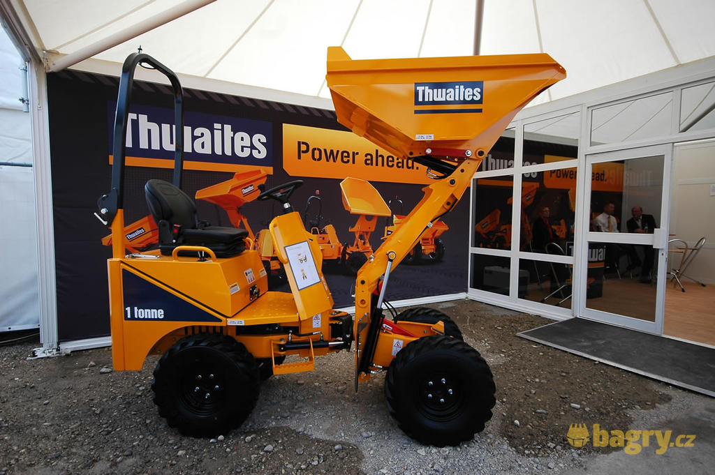 Kompaktní kolový dempr Thwaites MACH201