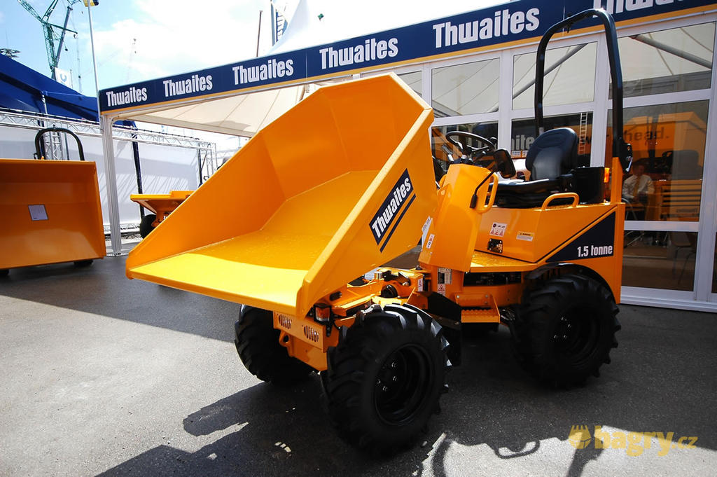 Kompaktní kolový dempr Thwaites MACH203