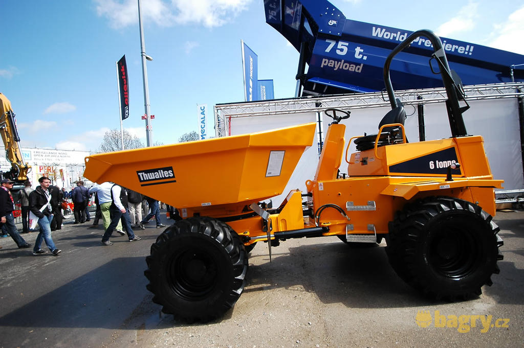 Kompaktní kolový dempr Thwaites MACH763