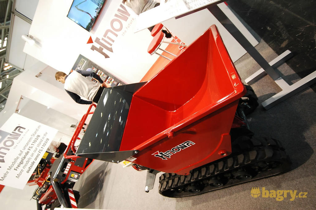 Kompaktní pásový dempr  Hinowa HS400