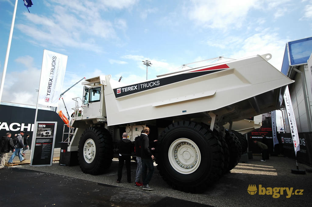 Pevný dempr Terex TR70