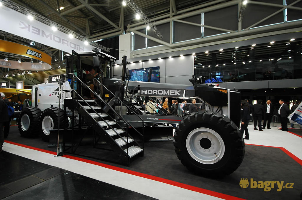 Grejdr Hidromek HMK 600 MG