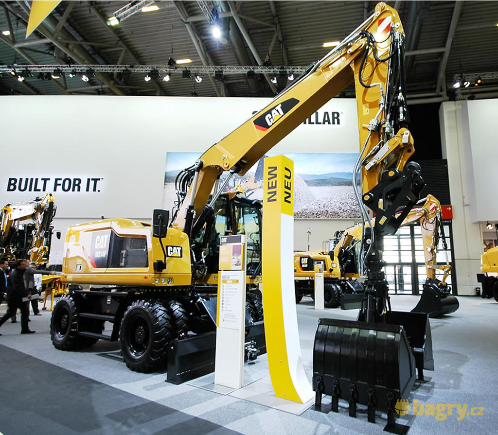Kolové rypadlo Caterpillar M314 F (nové)