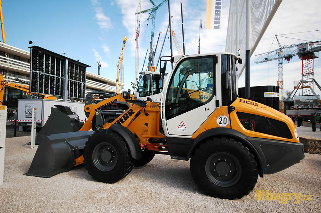 Kolový nakladač Liebherr L506 Compact