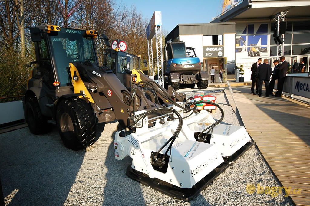 Kolový nakladač Mecalac AF 1200