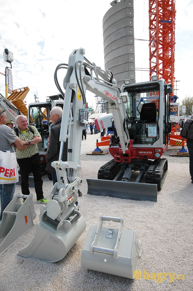 Pásové minirypadlo Takeuchi TB230