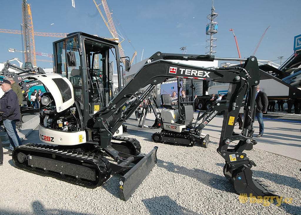 Pásové minirypadlo Terex TC28Z