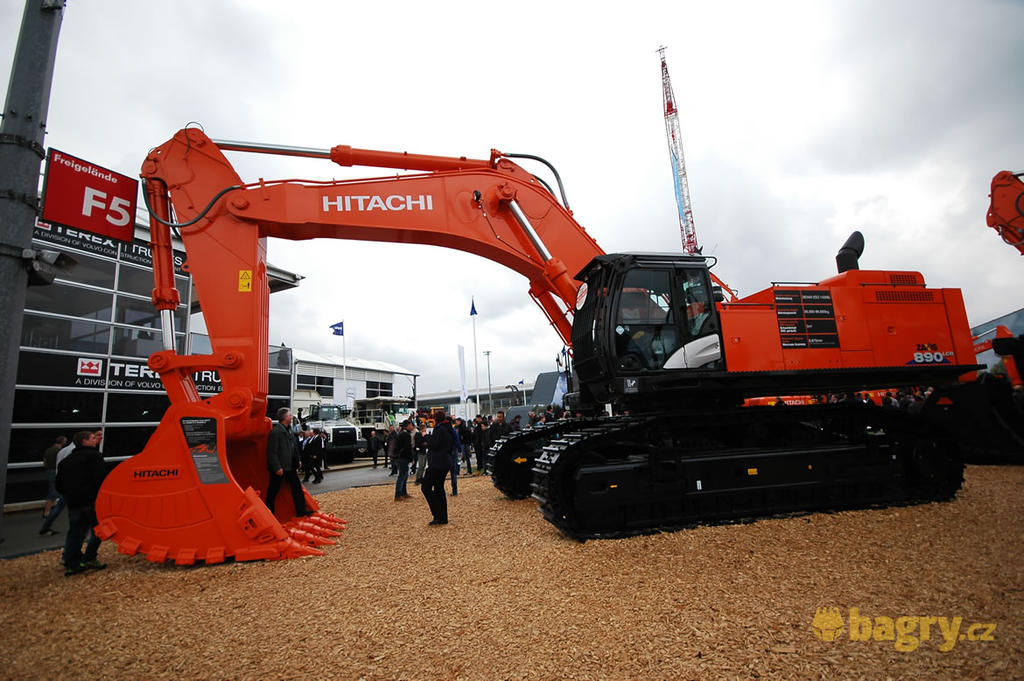 Pásové rypadlo Hitachi ZAXIS 890LCR