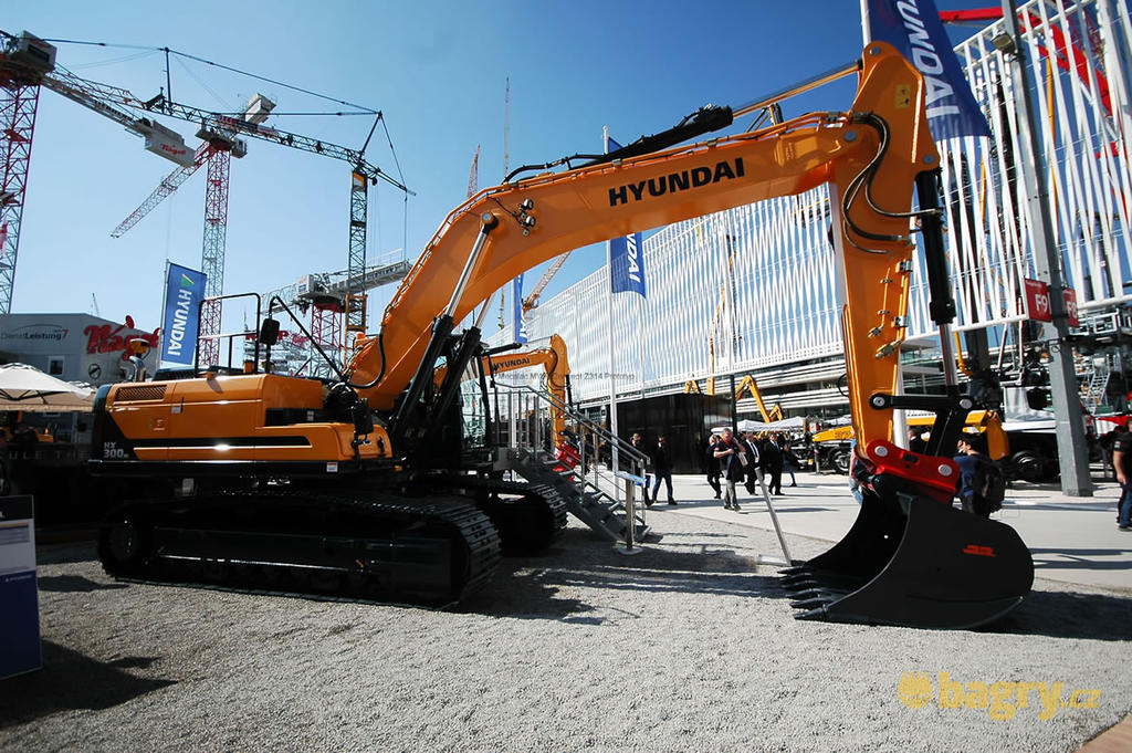 Pásové rypadlo Hyundai HX 300 NL