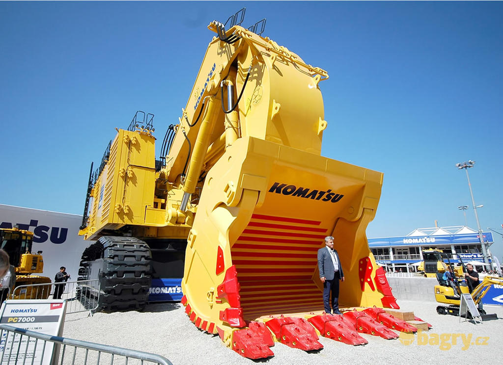 Pásové rypadlo Komatsu PC 7000