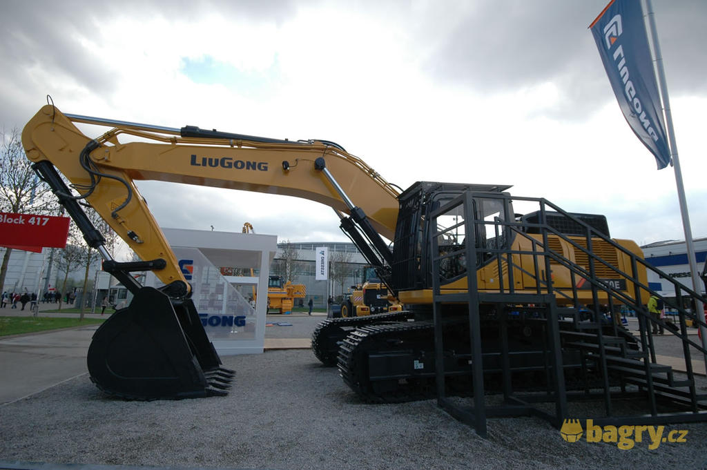 Pásové rypadlo LiuGong 950 E