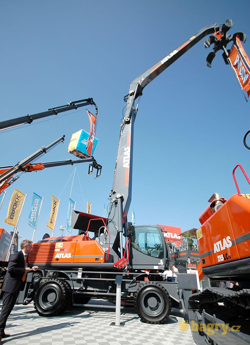 Překládkové kolové rypadlo Atlas 350 MH