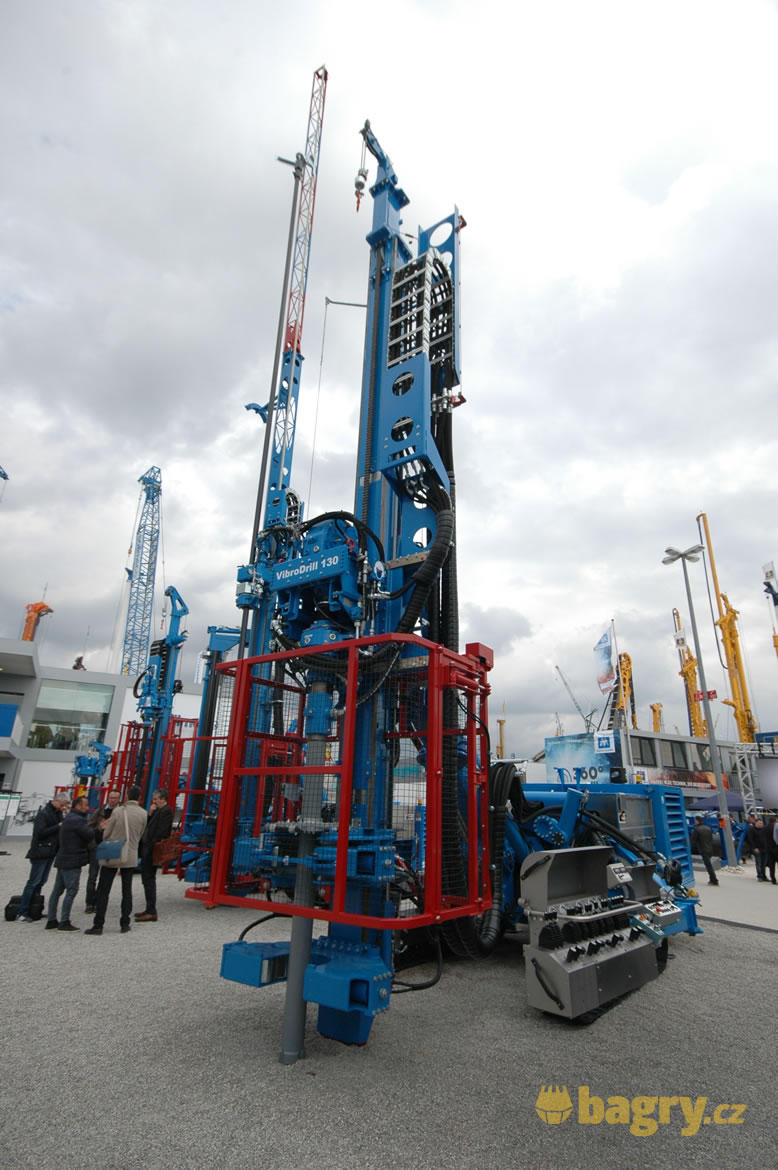 Vrtná souprava Soilmec SM-17