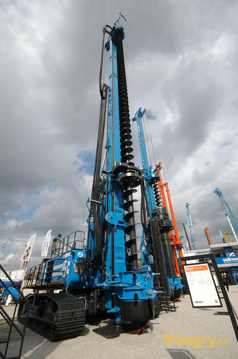 Vrtná souprava Soilmec SR-125 CFA