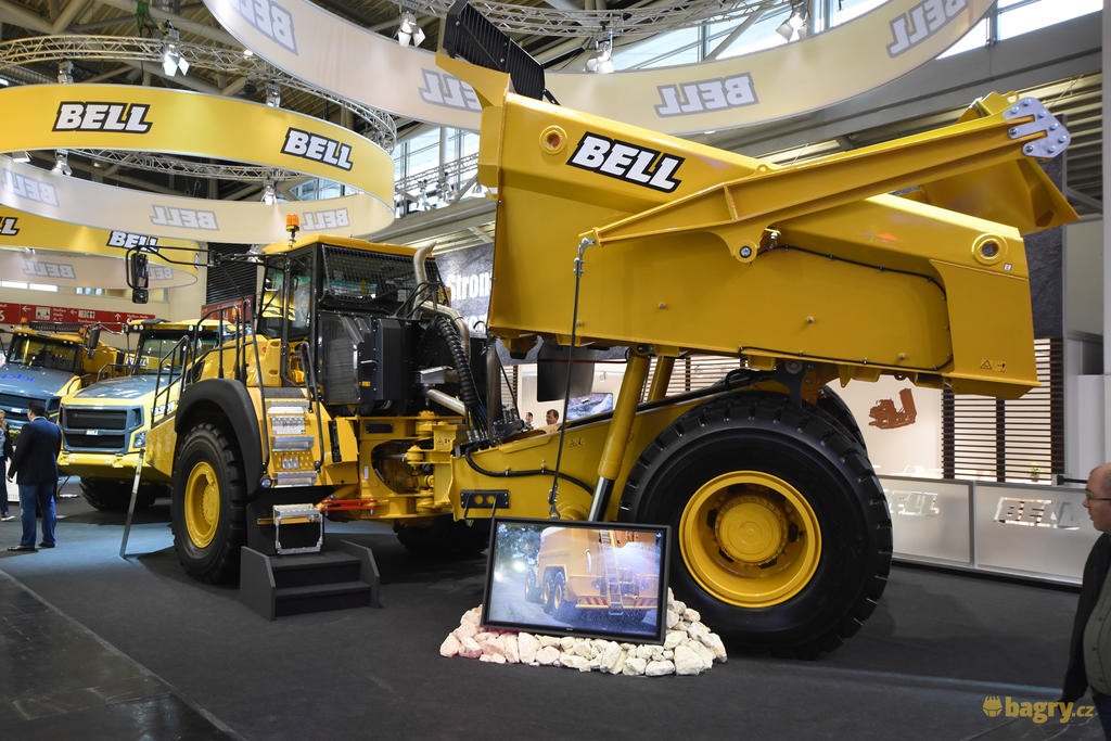 Kloubový dempr Bell B45 E 4x4