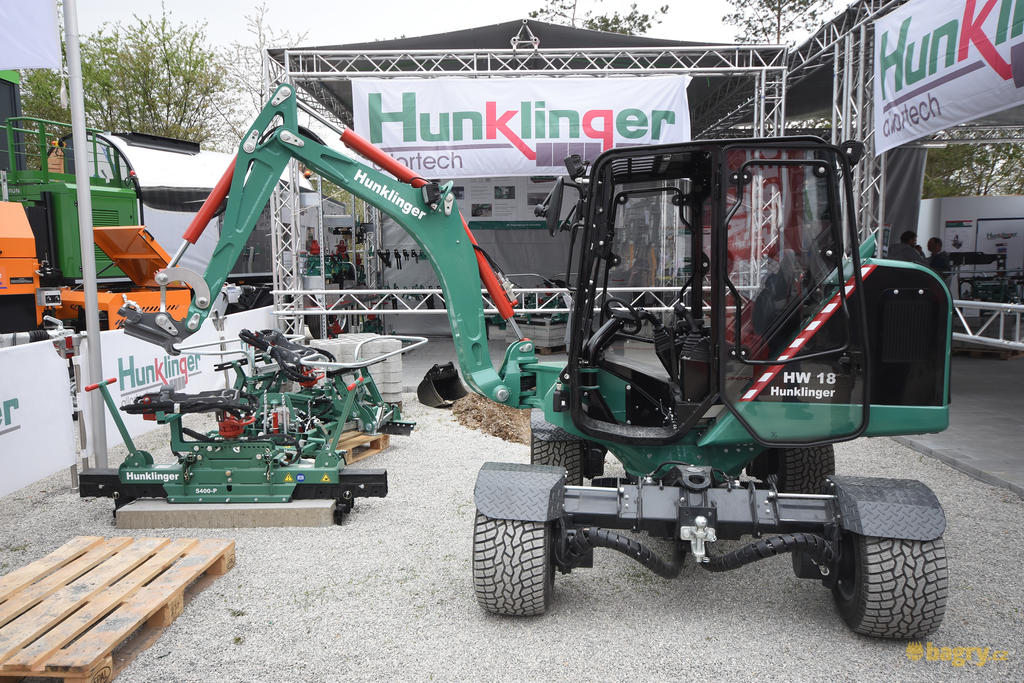 Kolové minirypadlo Hunklinger HW 18
