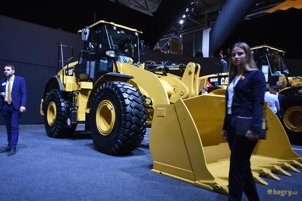 Kolový nakladač Caterpillar 950 GC