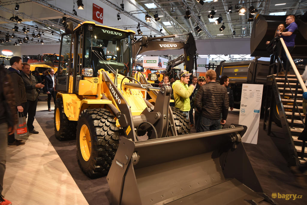 Kolový nakladač Volvo L30G