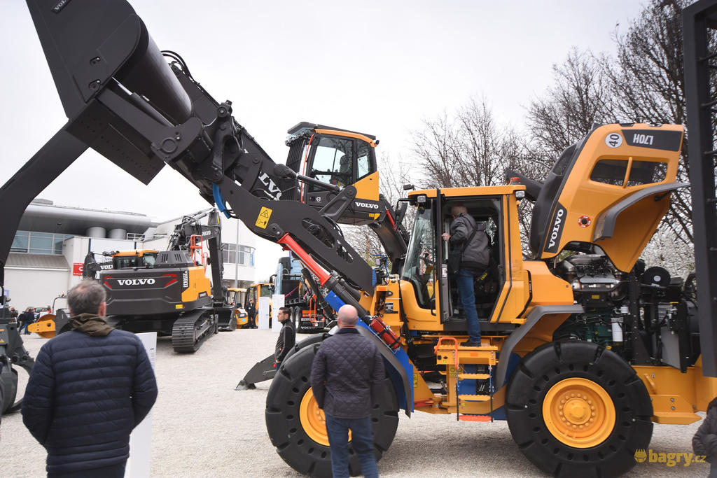 Kolový nakladač Volvo L70H